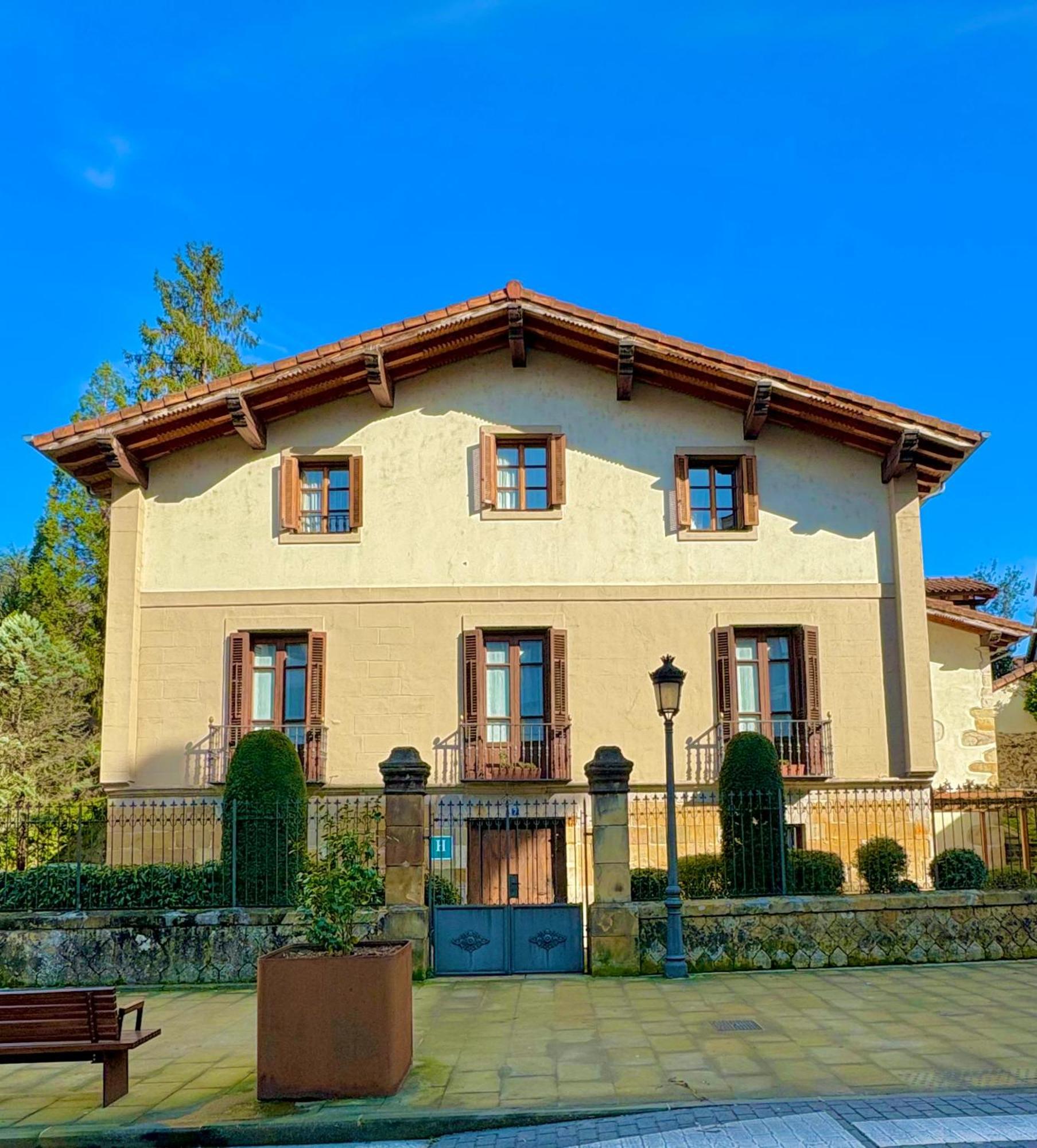 Hotel Konbenio Amorebieta-Etxano Extérieur photo